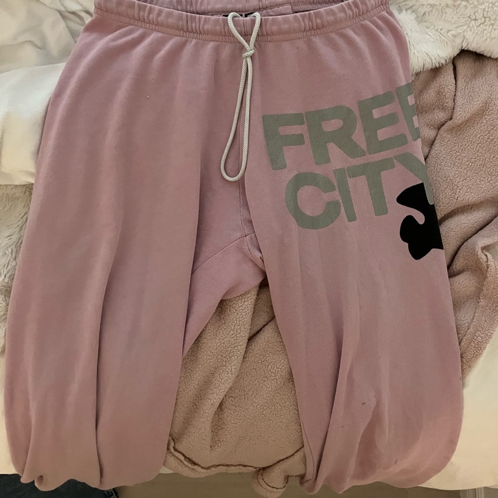 Free city baby pink sweatpants